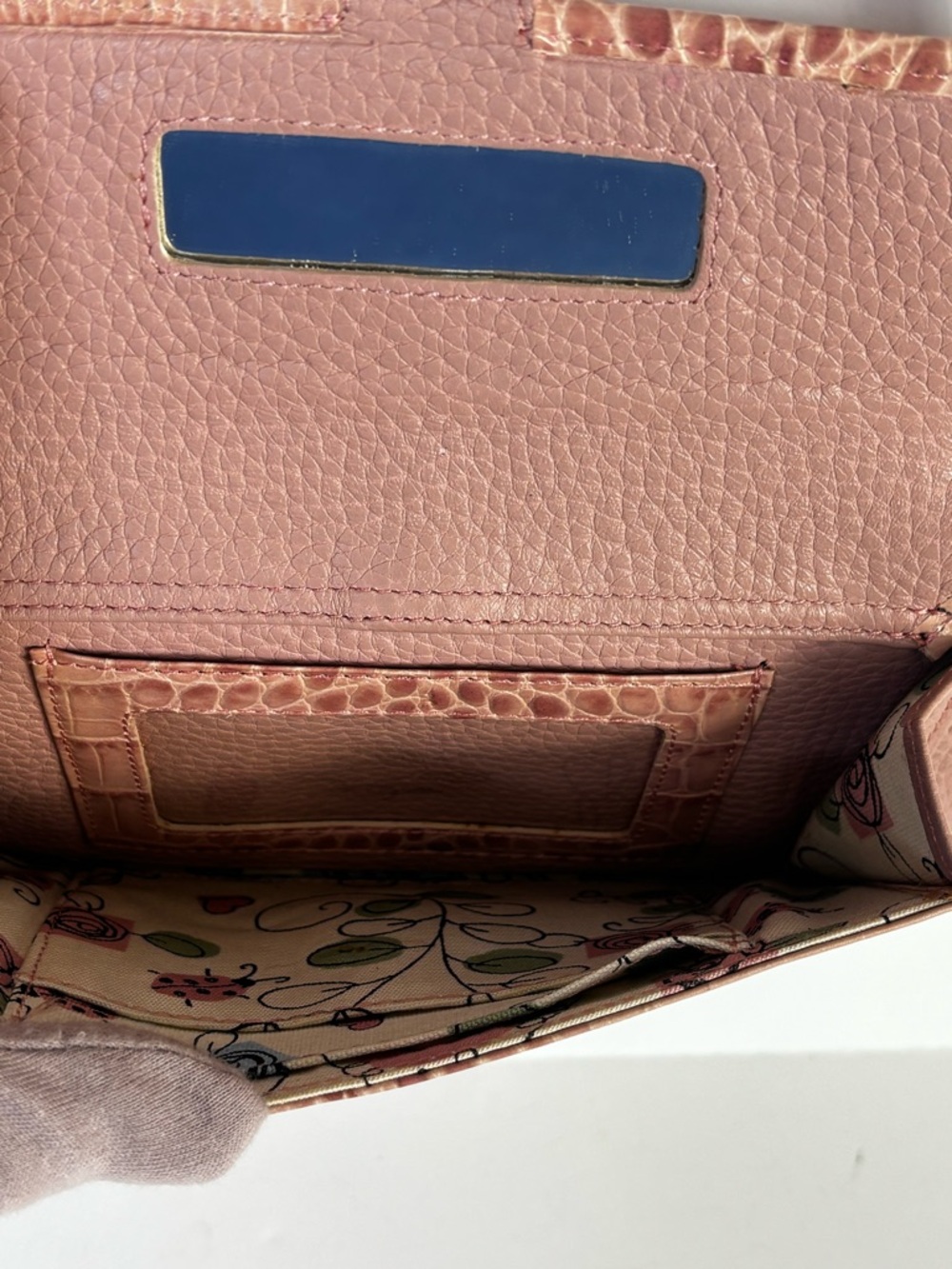 Brighton Croc-Embossed Leather Crossbody Wallet Organizer Dusty Rose Pink - Picture 6 of 10